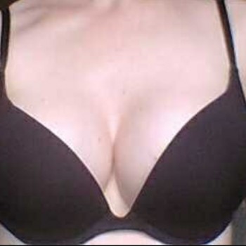 Perfil de Emiliene, 22 años, Sexo casual en Uvita (Puntarenas)